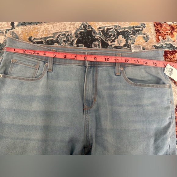 NWT Old Navy Boys Denim Blue Jeans Sz 18 Boot-Cut Adjustable Waist Built Tough - Picture 6 of 10